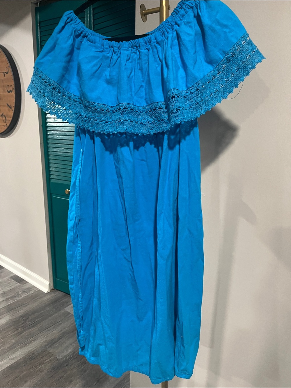 Vintage traditional Mexican embroidered dress - Picture 4 of 6